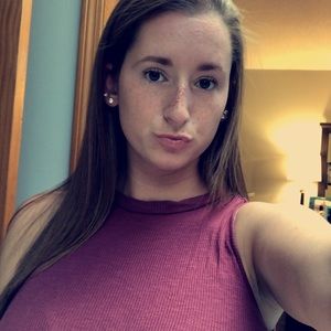 Meet your Posher, Melissa